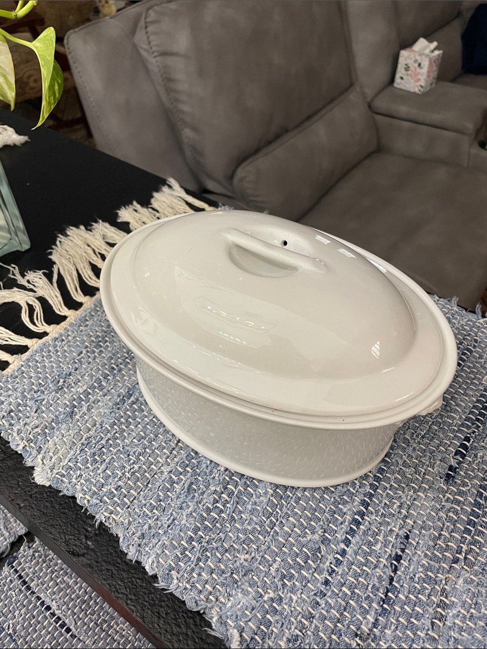 Apilco France White Oval Covered Porcelain Casserole Dish W/Lid 9 in.